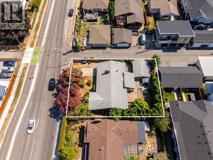 Property Photo: 925 Sutherland Avenue BC V1Y 5X6