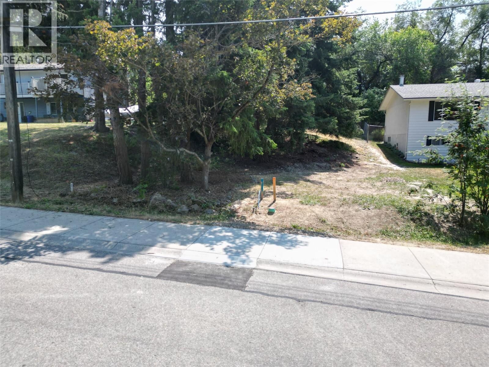Property Photo:  2110 1 Avenue Northeast  BC V1E 1Z4 