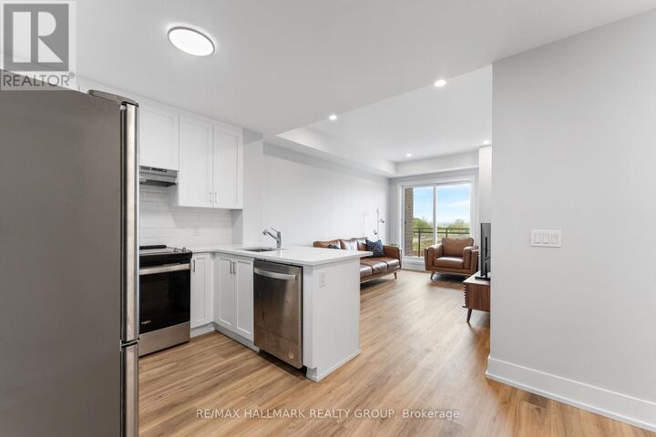 Property Photo: 1350 Hemlock Road 411 ON K1K 5C2