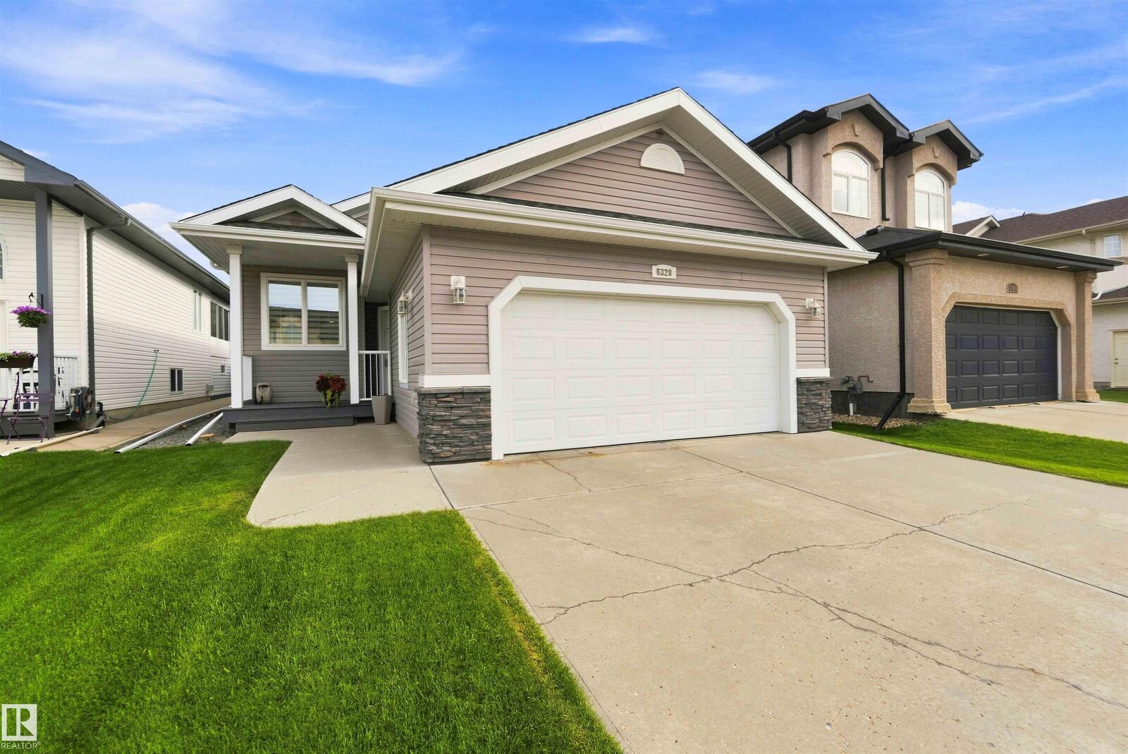 Property Photo: 6320 166 Avenue NW AB T5Y 3M9
