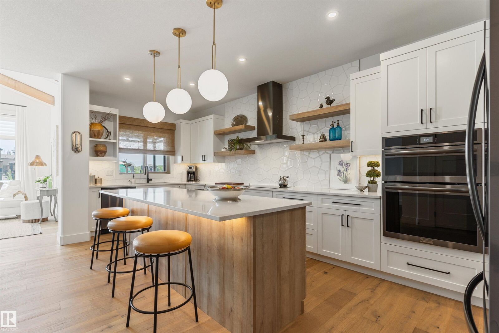 Property Photo: 47 Gladstone Bend AB T7X 0Z6