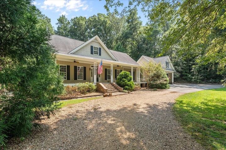 Property Photo:  275 McDonald Road  GA 30176 