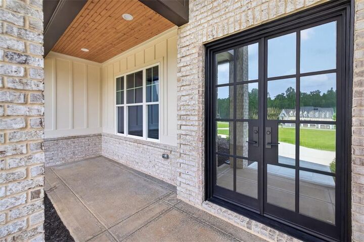 Property Photo: 187 Chariot Court GA 30549