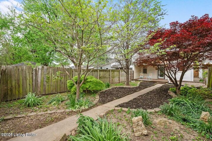 Property Photo: 722 Camp St KY 40203