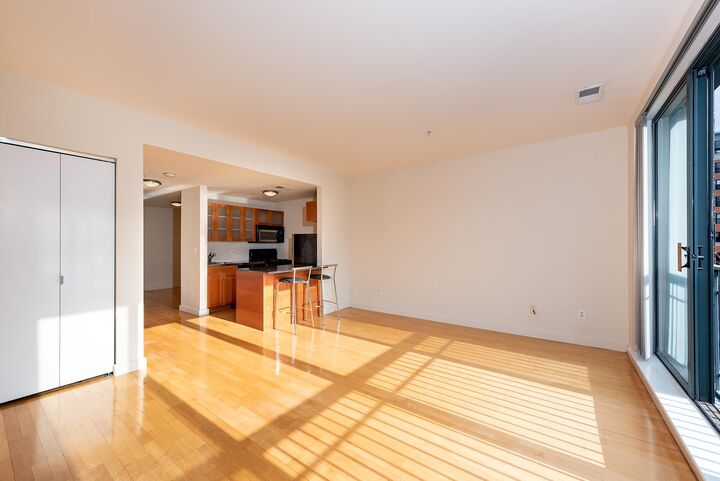 Property Photo:  222 Montgomery St 2F  NJ 07302 