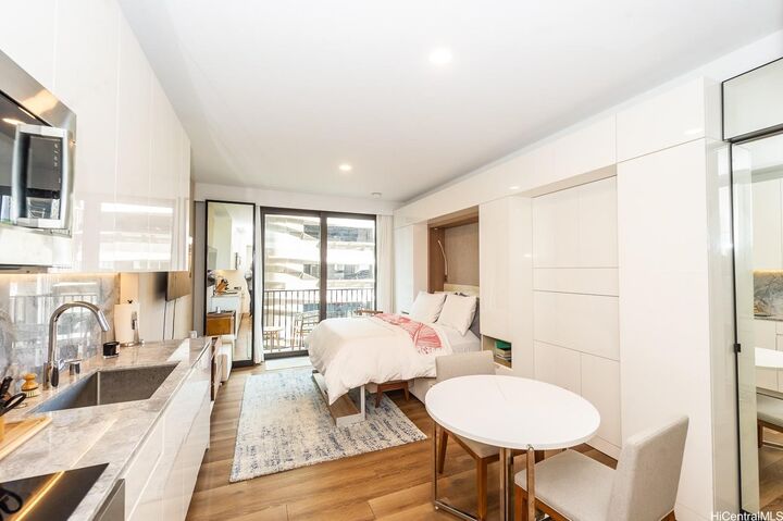 Property Photo:  987 Queen Street 606  HI 96814 