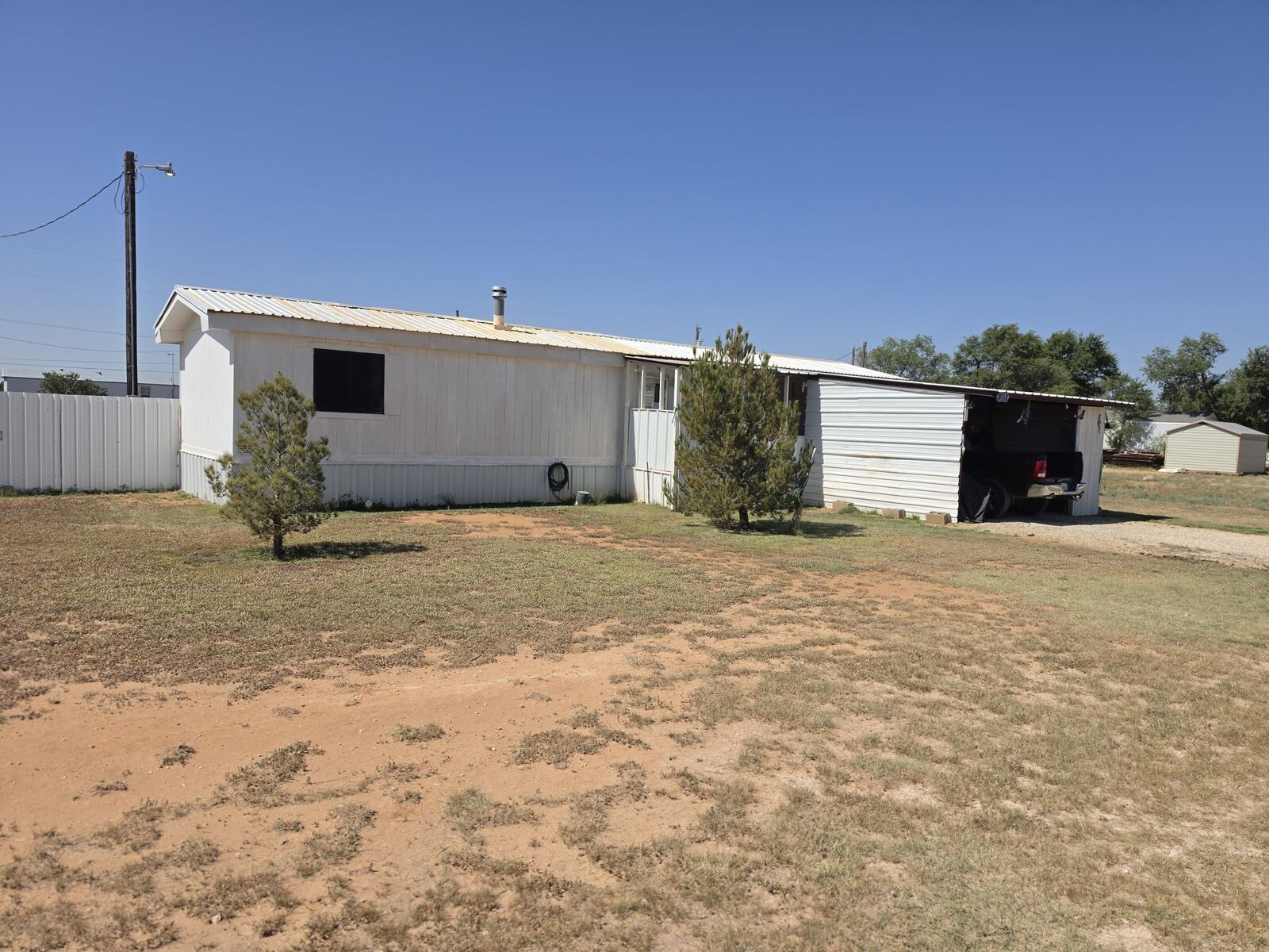 Property Photo:  609 Rackler Street  TX 79367 