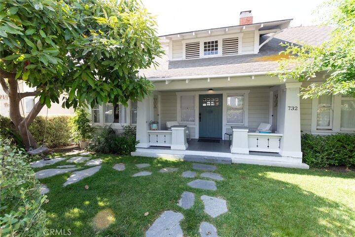 Property Photo:  732 Poli Street  CA 93001 