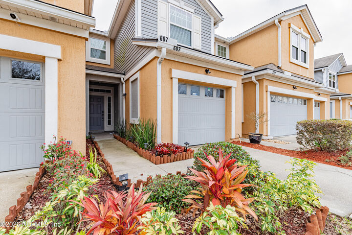 Property Photo:  607 Reese Avenue  FL 32065 