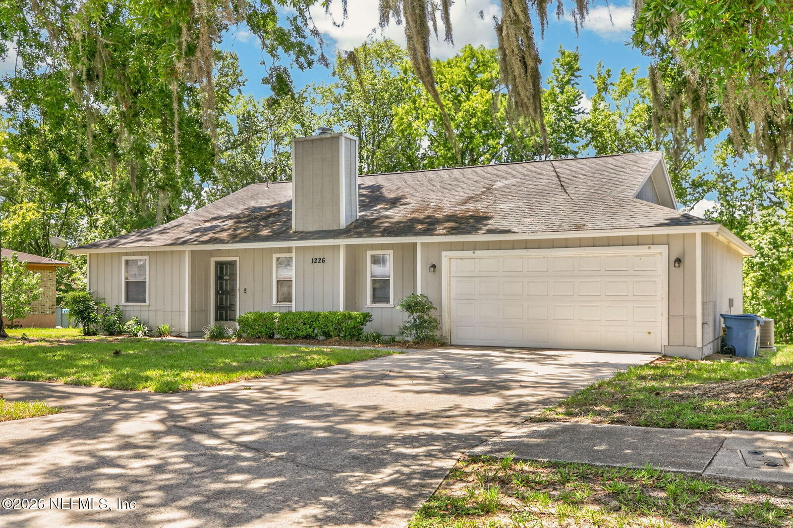 Property Photo:  1226 Turtle Creek Drive S  FL 32218 