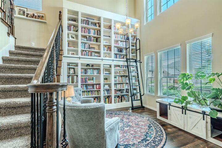 Property Photo: 10036 Long Branch Drive TX 75071