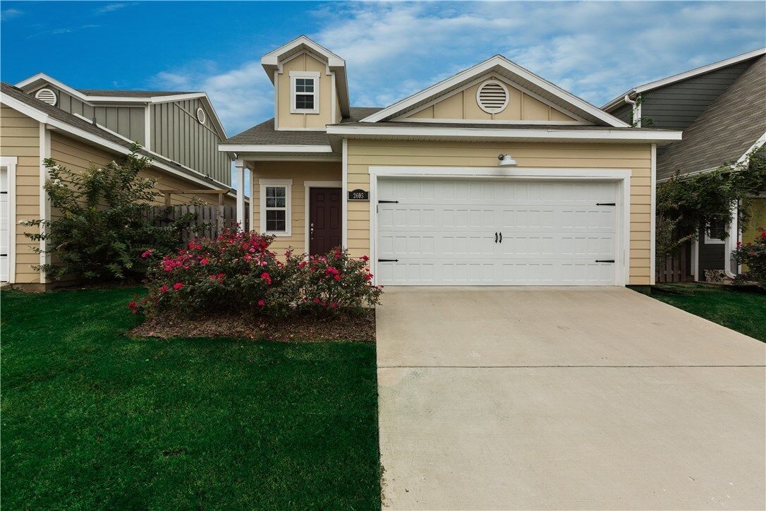 Property Photo:  2605 SW Arbor Road  AR 72713 