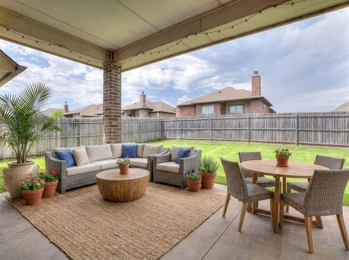 Property Photo:  2409 Santa Monica Drive  OK 73034 