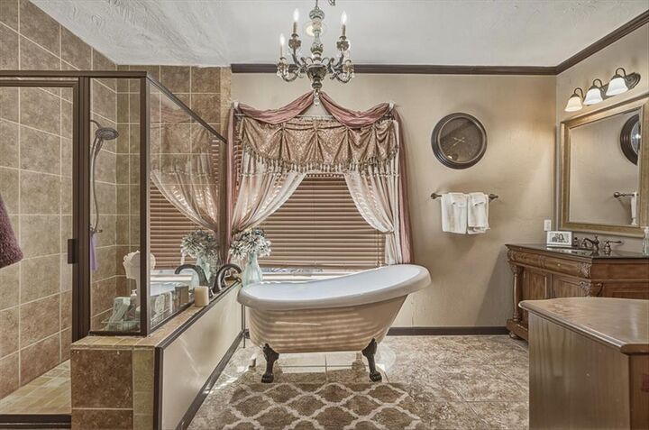 Property Photo:  19704 Harness Court  OK 73012 