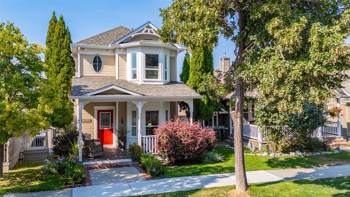 430 McCarren Avenue — photo 1