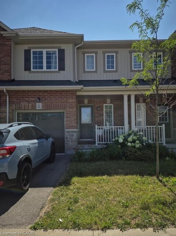 Property Photo: 32 Dewberry Drive ON N2B 0A9