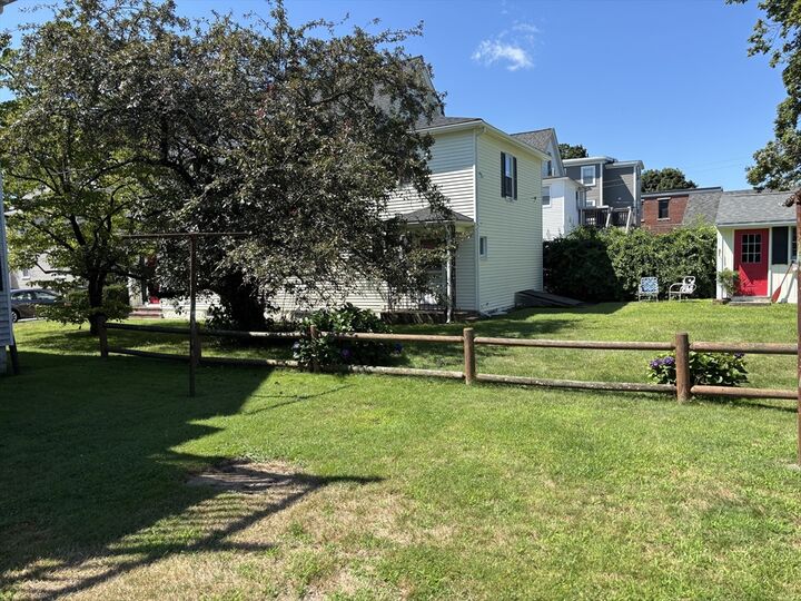 Property Photo:  9 Genoa Avenue 1  MA 01757 