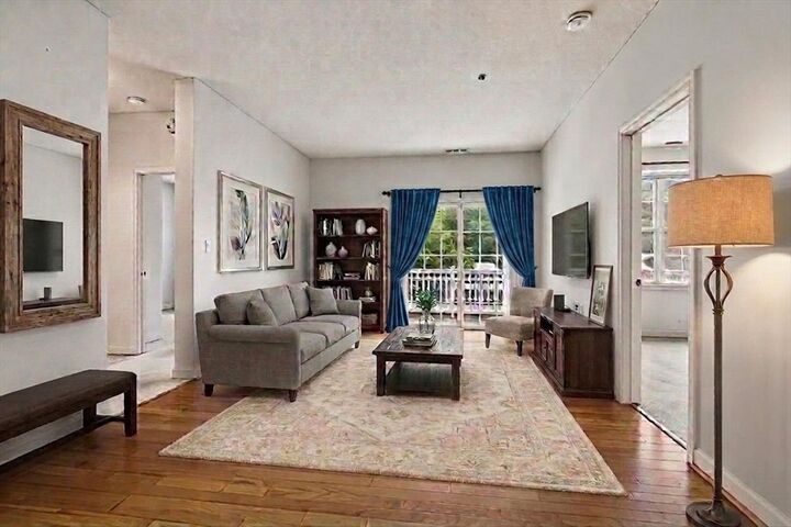 Property Photo:  21 Hampshire Road 105  MA 01844 