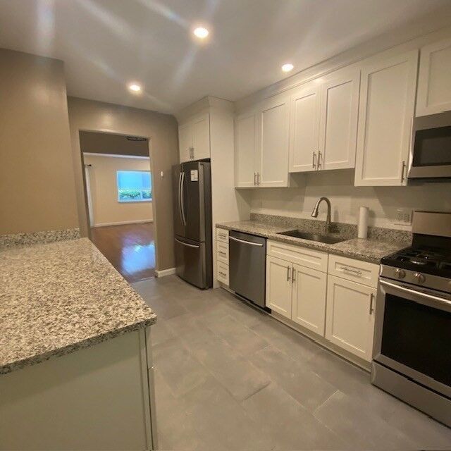 Property Photo: 14 Bayberry Dr 1 MA 02068
