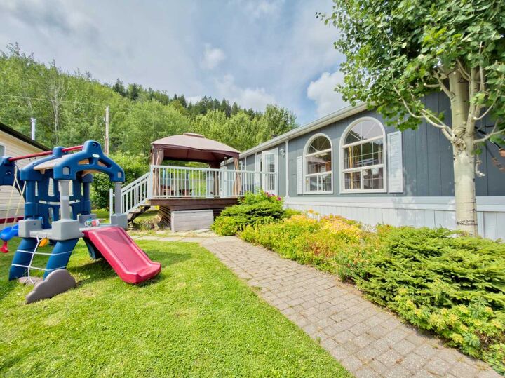 Property Photo: 74 - 801 232 Street AB T0K 1C0