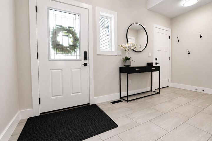 Property Photo:  10725 150 Avenue  AB T8X 0S3 