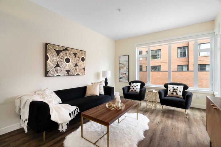 Property Photo: 1720 10 Street SW 209 AB T2T 3E8