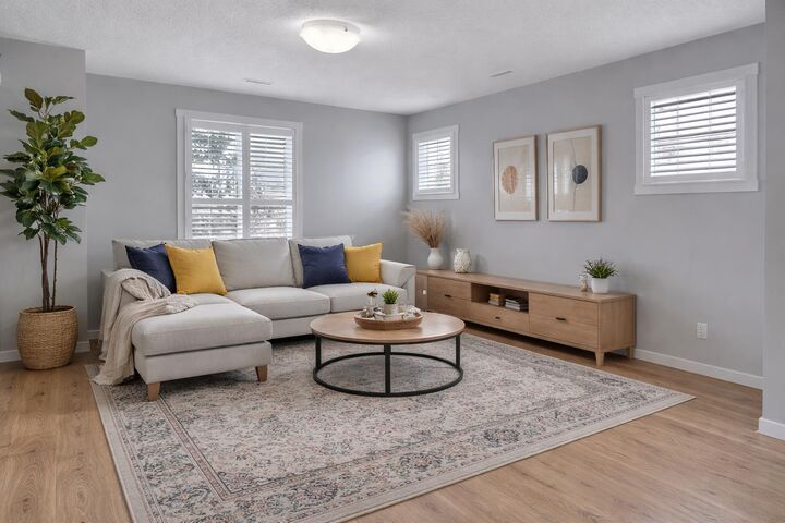 Property Photo:  406 McKenzie Towne Close SE  AB T2Z 1A9 