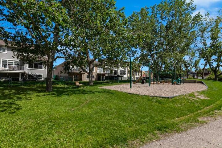 Property Photo: 9 Tanner Close SE AB T4A 2E8
