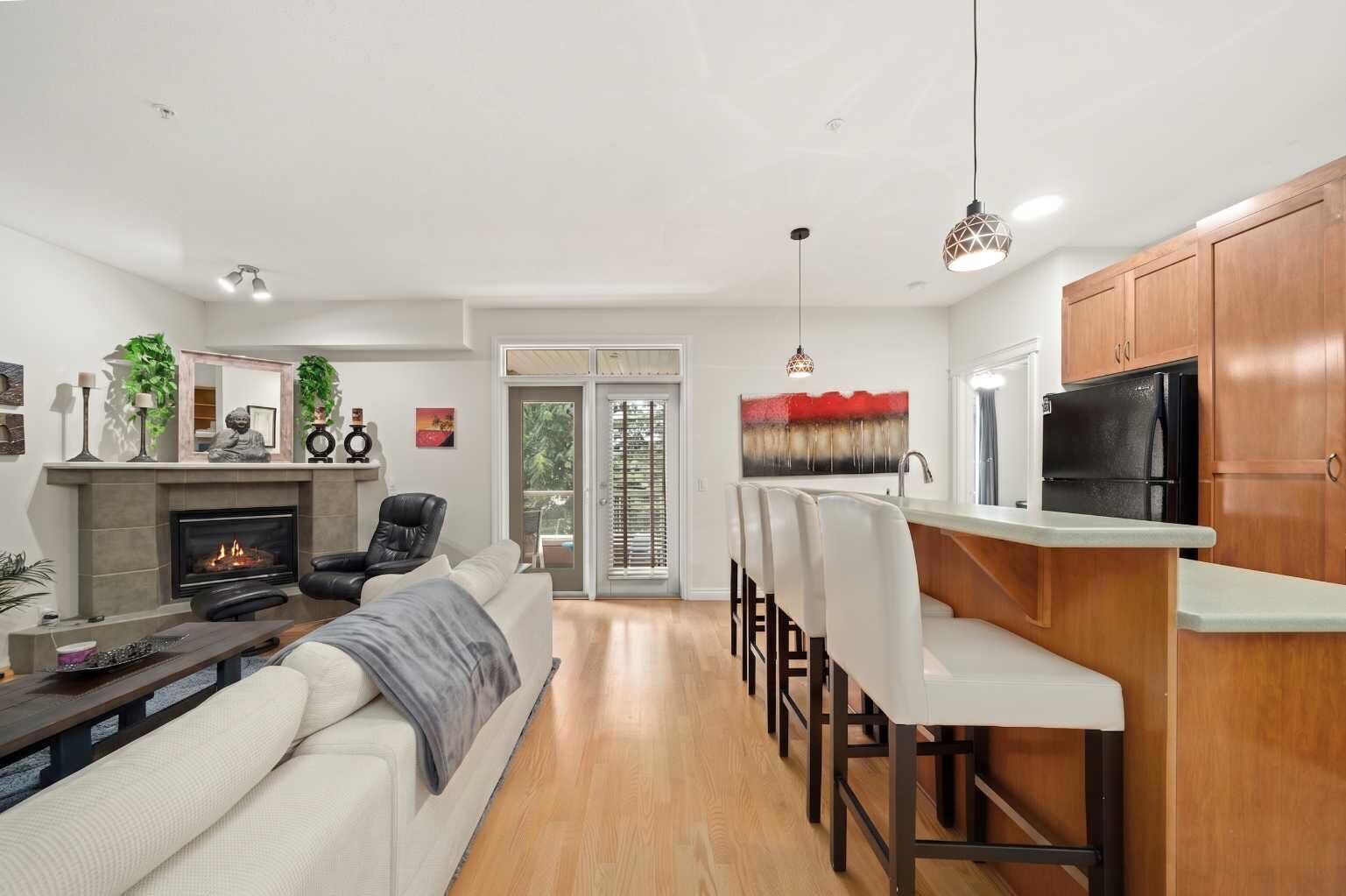 Property Photo: 24 Hemlock Crescent SW 4203 AB T3C 2Z1