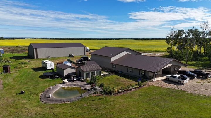 Property Photo: 41066 Twp Rd 824 AB T0H 1L0
