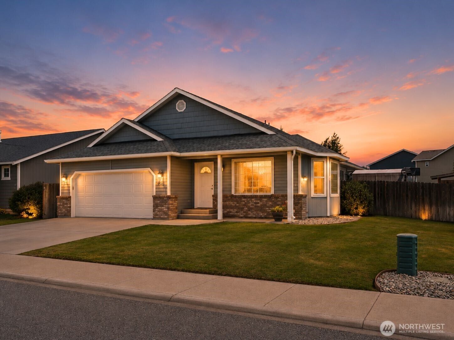Property Photo:  2510 N Ellington Street  WA 98926 