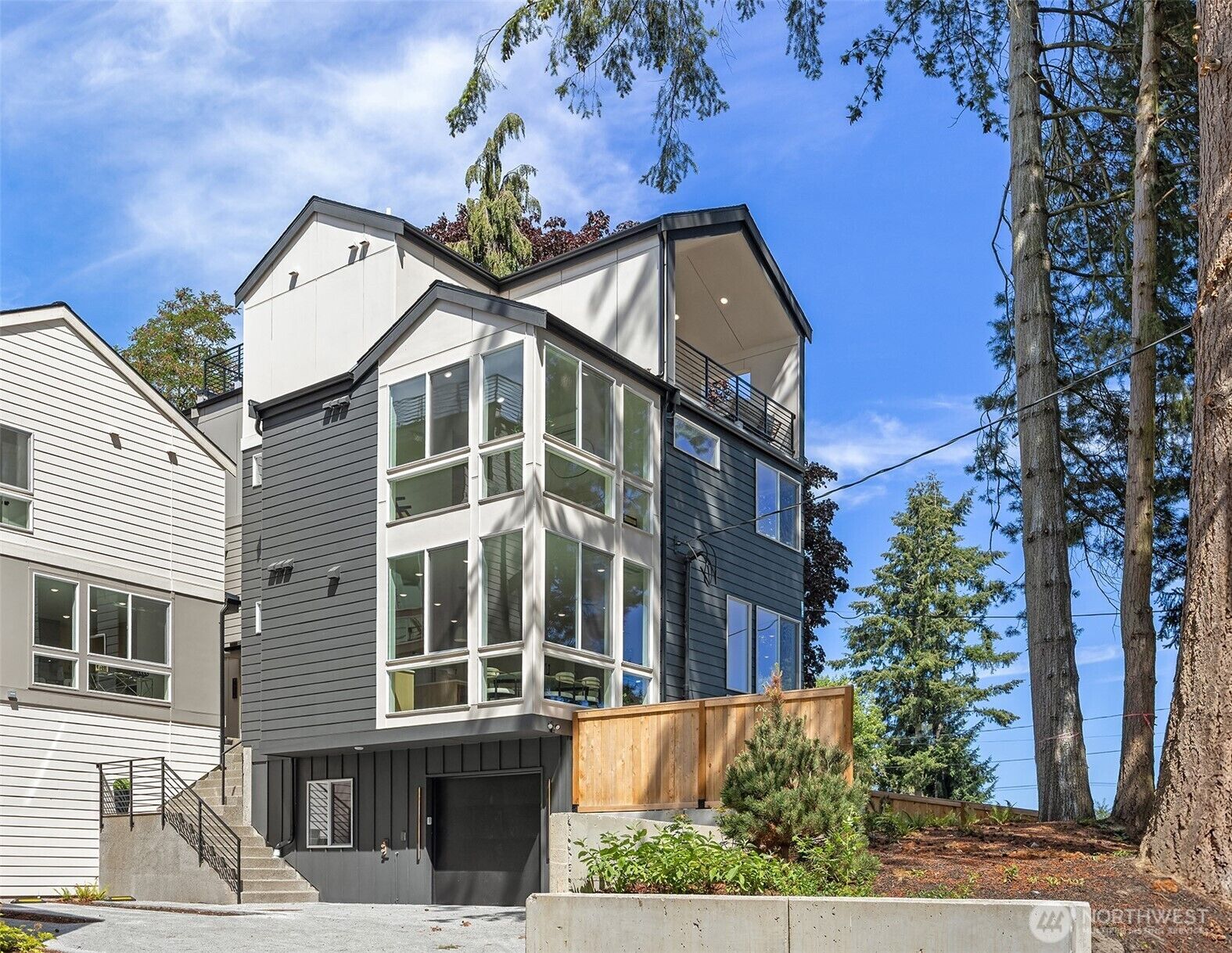 Property Photo: 1506 N 100th Street WA 98133