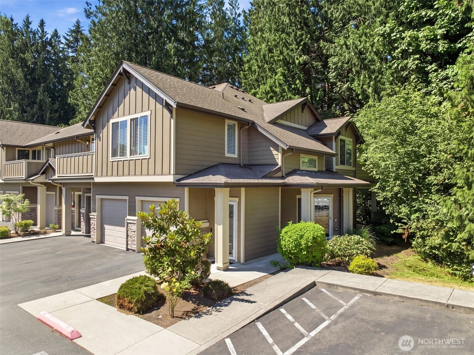 Property Photo:  1900  Weaver Road N106  WA 98290 