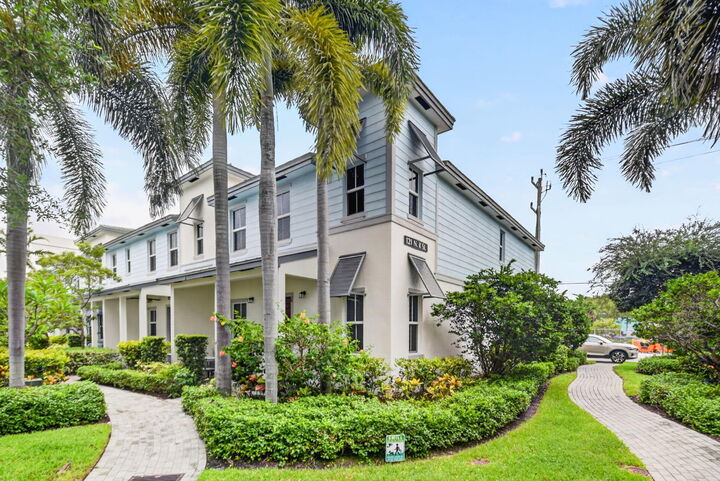 Property Photo: 121 N K Street D FL 33460