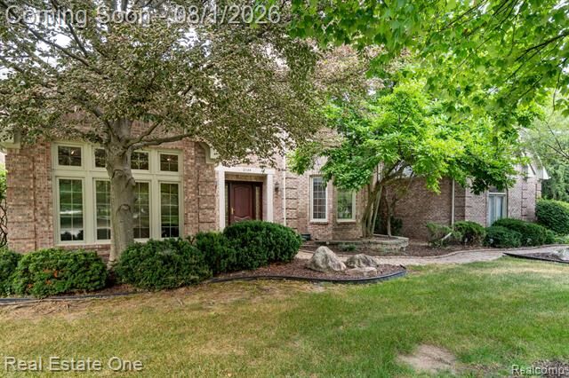 Property Photo:  2038 Haverford Drive  MI 48098 