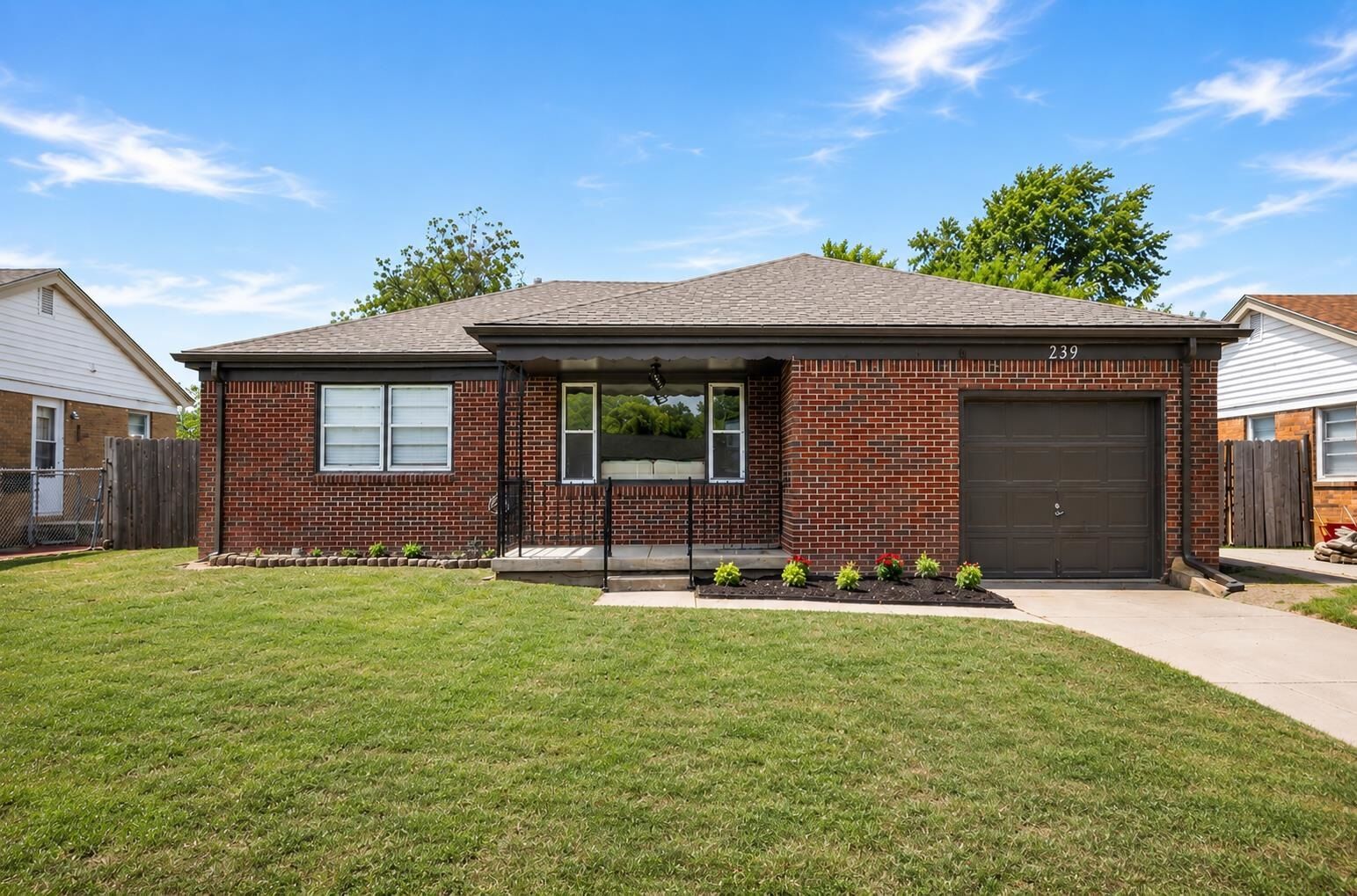 Property Photo: 239 Hungerford Ave KS 67060
