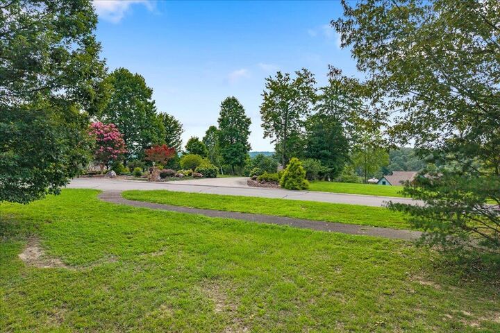 Property Photo: 421 Waterfront Way TN 37381