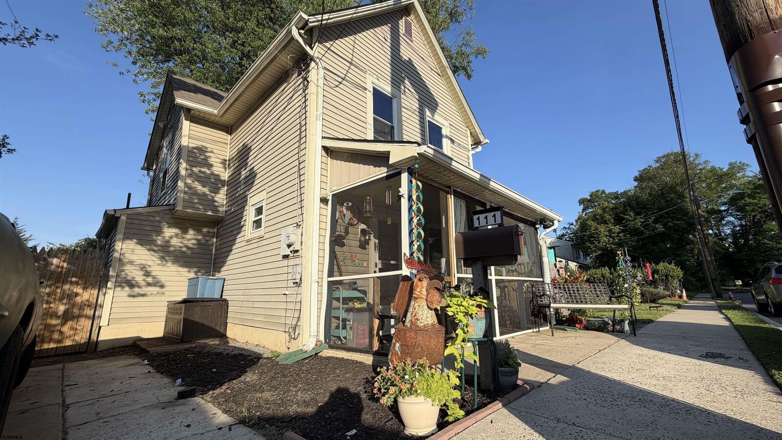 Property Photo:  111 S King Street  NJ 08049-0000 