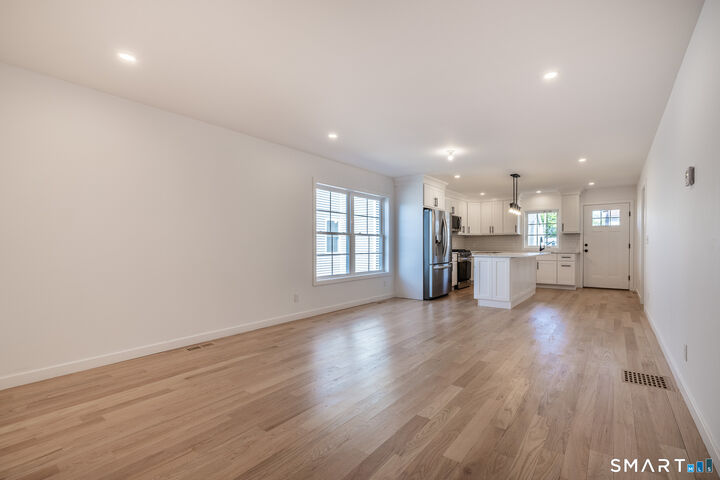 Property Photo:  330 Pleasantview Avenue First Floor  CT 06606 