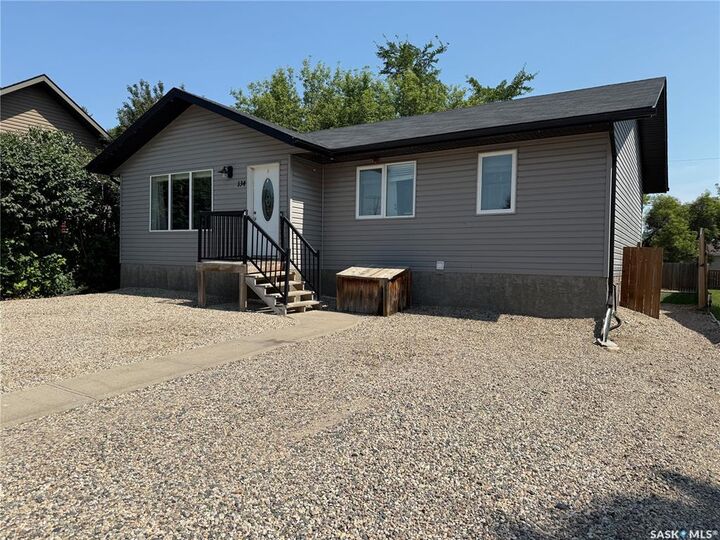 Property Photo:  134 10th Street  SK S0K 2A0 
