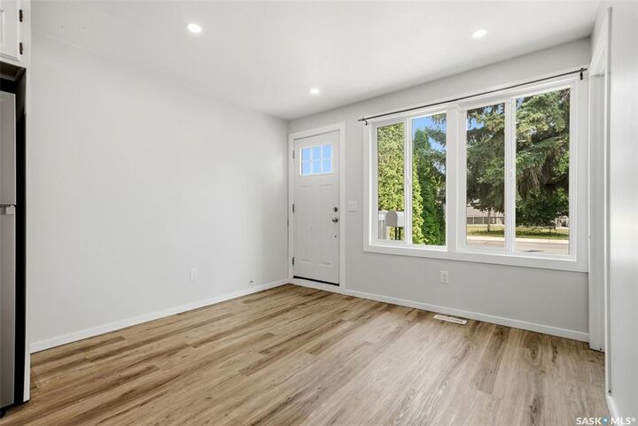 Property Photo: 160 Osler Street SK S4R 1V2