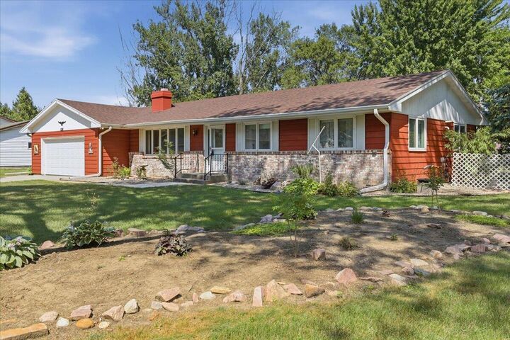 Property Photo:  417 12th  Street  IA 51040 