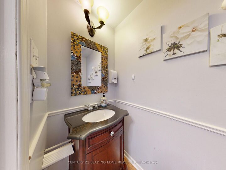 Property Photo:  2651 Aquitaine Avenue 64  ON L5N 1V5 
