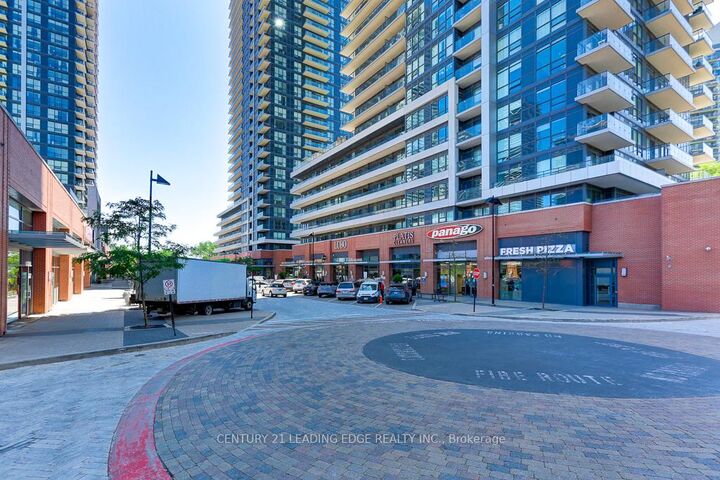 Property Photo:  2200 Lake Shore Boulevard W Ph08  ON M8V 1A4 
