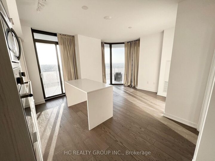 Property Photo: 11 Wellesley Street W 5908 ON M4Y 0G4