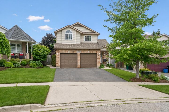 Property Photo: 20 Pratt Place ON N3C 4C8