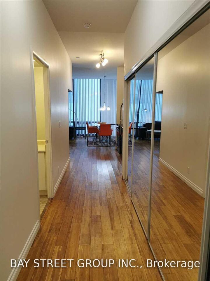Property Photo:  832 Bay Street 214  ON M5S 1Z6 
