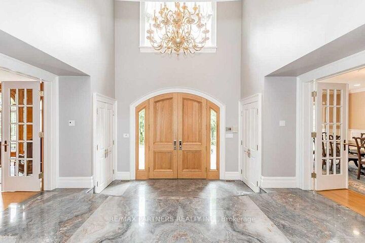 Property Photo: 11 Jarvis Avenue ON L4G 6W8