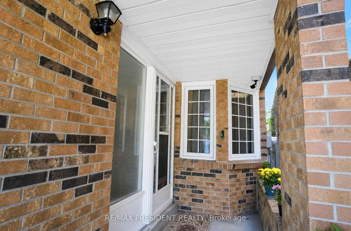 Property Photo: 29 Norbrook Crescent ON M9V 4P7