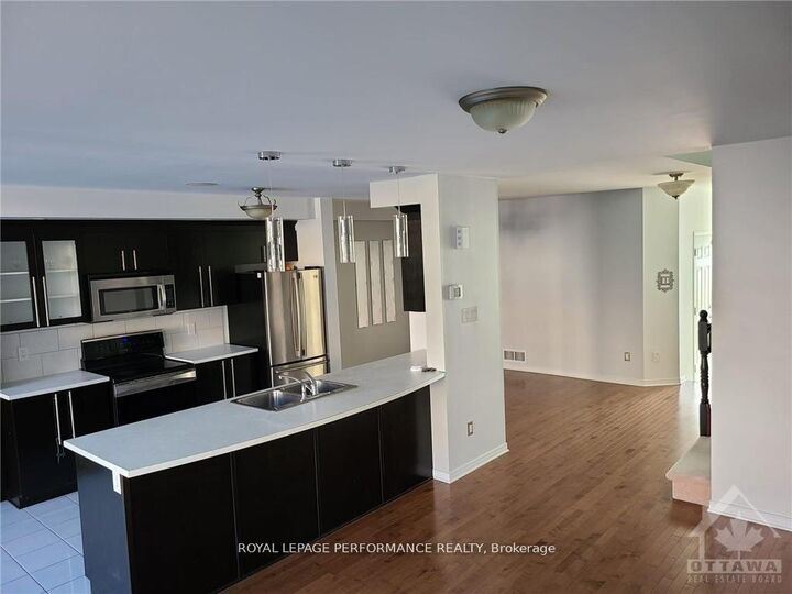 Property Photo: 829 Percifor Way ON K1W 0C9